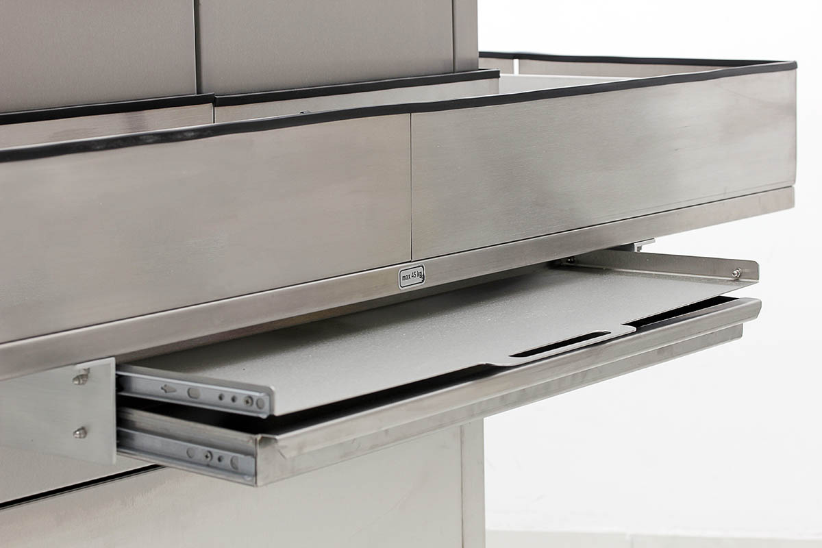 Drawer suitable for portable SEALmatic and blood bags
